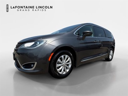 Used 2019 Chrysler Pacifica Touring-L