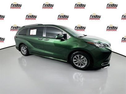 Certified 2022 Toyota Sienna XLE