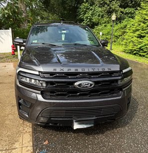 Used 2023 Ford Expedition Limited