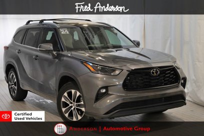 Used 2024 Toyota Highlander XLE
