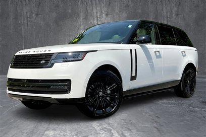 New 2025 Land Rover Range Rover Long Wheelbase SE