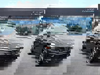 New 2025 Hyundai Elantra Limited
