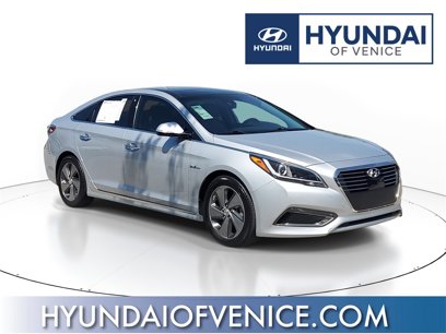 Used 2017 Hyundai Sonata Limited w/ Ultimate Package 02