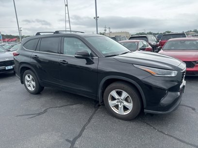 Used 2021 Toyota Highlander LE