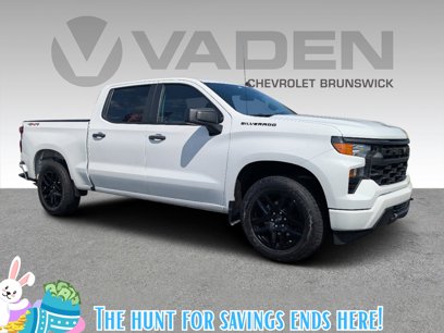 Certified 2023 Chevrolet Silverado 1500 Custom w/ LPO, Dark Essentials Package