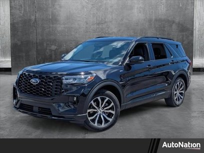 New 2025 Ford Explorer ST-Line w/ Premium Package