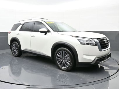 Used 2023 Nissan Pathfinder SL w/ SL Premium Package
