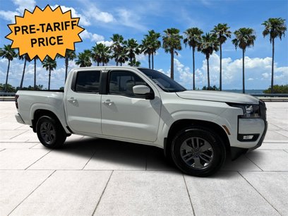 New 2025 Nissan Frontier SV w/ SV Convenience Package
