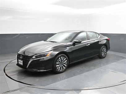 Used 2023 Nissan Altima 2.5 SV
