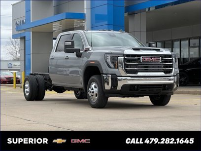 New 2025 GMC Sierra 3500 SLE w/ SLE Convenience Package