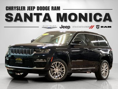 New 2023 Jeep Grand Cherokee Summit w/ Rear Seat Video Group I