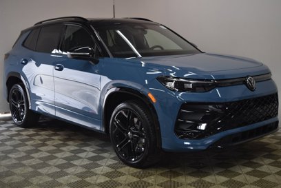New 2025 Volkswagen Tiguan SE R-Line