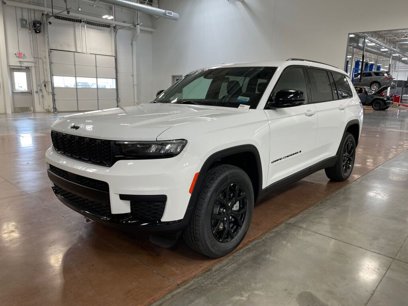 New 2025 Jeep Grand Cherokee L Altitude