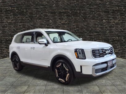 Used 2023 Kia Telluride S w/ S Sunroof Package