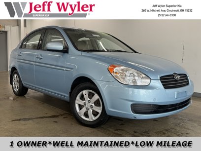 Used 2010 Hyundai Accent GLS w/ Premium Pkg 4