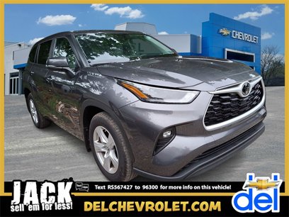 Used 2024 Toyota Highlander LE