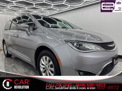 Used 2019 Chrysler Pacifica Touring-L