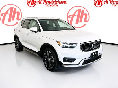 Used 2022 Volvo XC40 T5 Inscription w/ Advanced Package