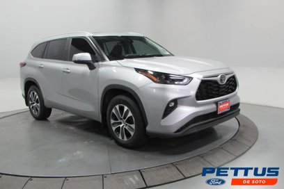 Used 2023 Toyota Highlander XLE