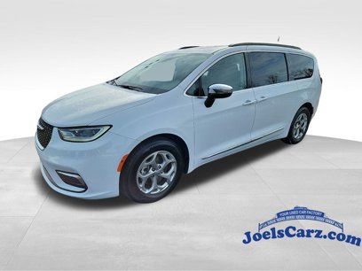 Used 2023 Chrysler Pacifica Limited
