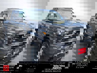 New 2025 Toyota Tacoma SR5