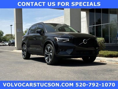 New 2024 Volvo XC40 B5 Plus w/ Protection Package Premier