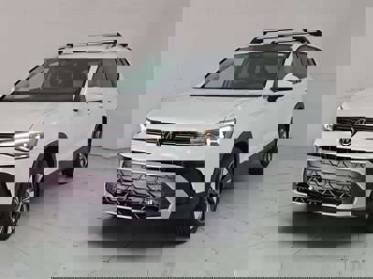 New 2025 Volkswagen Taos SE