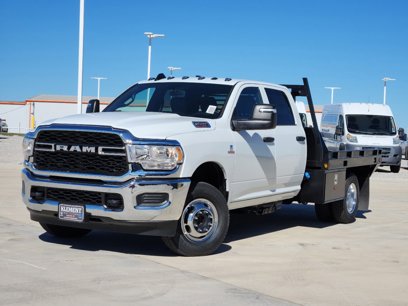 New 2024 RAM 3500 Tradesman w/ Chrome Appearance Group