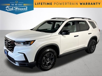 New 2025 Honda Pilot TrailSport