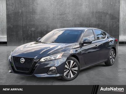 Used 2022 Nissan Altima 2.5 SV