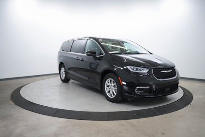 Certified 2023 Chrysler Pacifica Touring-L