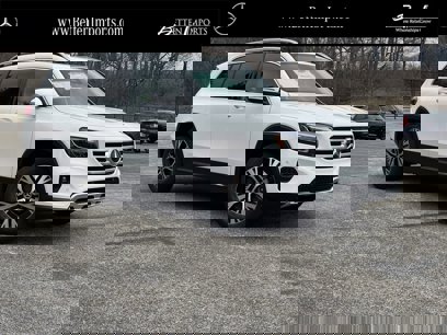 New 2025 Mercedes-Benz GLB 250 4MATIC