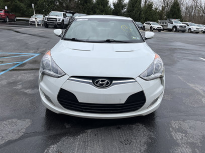 Used 2013 Hyundai Veloster w/ Style Pkg