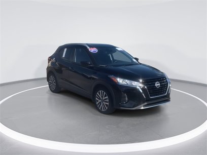 Used 2023 Nissan Kicks SV