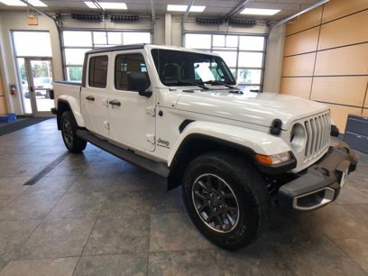 Used 2022 Jeep Gladiator Overland w/ Popular Equipment Package