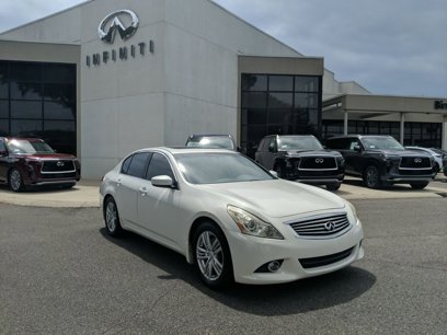 Used 2013 INFINITI G37 Journey w/ Premium Pkg