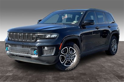 Used 2022 Jeep Grand Cherokee Trailhawk w/ Advanced Protech Group II