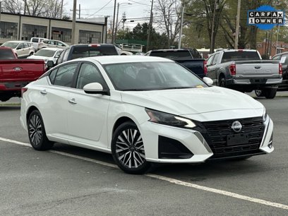 Used 2023 Nissan Altima 2.5 SV