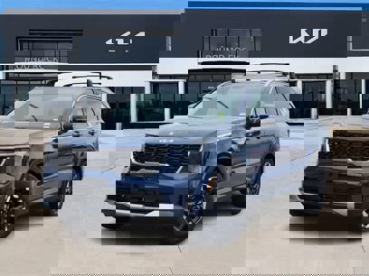 New 2025 Kia Sorento S w/ Panoramic Sunroof Package
