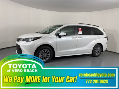 New 2025 Toyota Sienna XLE w/ XLE Plus Package