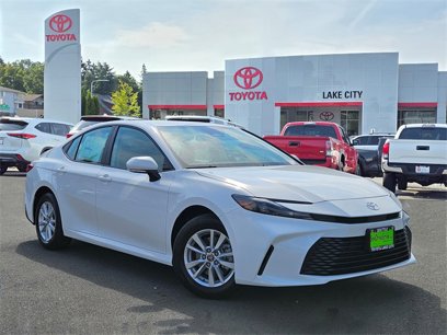 New 2025 Toyota Camry LE