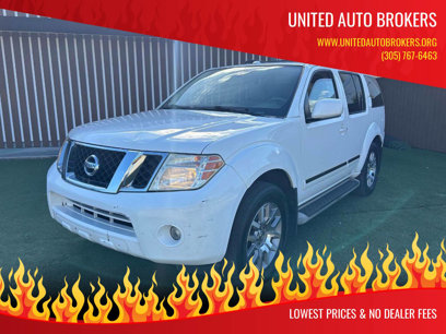 Used 2011 Nissan Pathfinder LE w/ Navigation Pkg