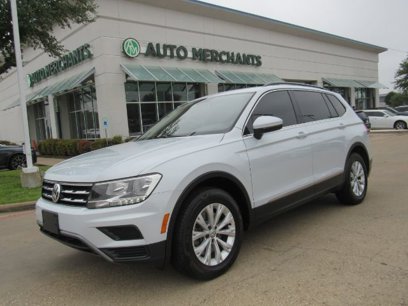 Used 2018 Volkswagen Tiguan SE w/ Panoramic Sunroof Package