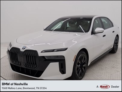 New 2025 BMW 760i xDrive w/ Luxury Rear Seating Package