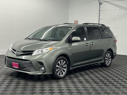 Used 2020 Toyota Sienna XLE