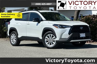 New 2025 Toyota Corolla Cross LE