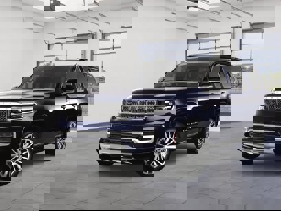 New 2025 Jeep Grand Wagoneer 4WD