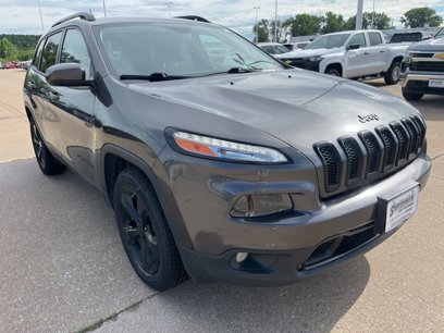Used 2018 Jeep Cherokee Latitude w/ Altitude Package