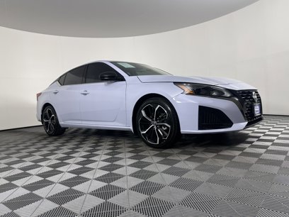 Used 2023 Nissan Altima 2.5 SR w/ SR Premium Package