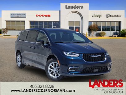 New 2025 Chrysler Pacifica Select